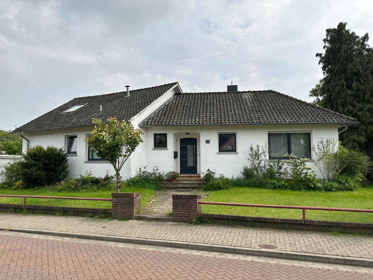 Entspannung Am Niederrhein - Grosses Helles Haus Mit Kamin Emmerich Luaran gambar