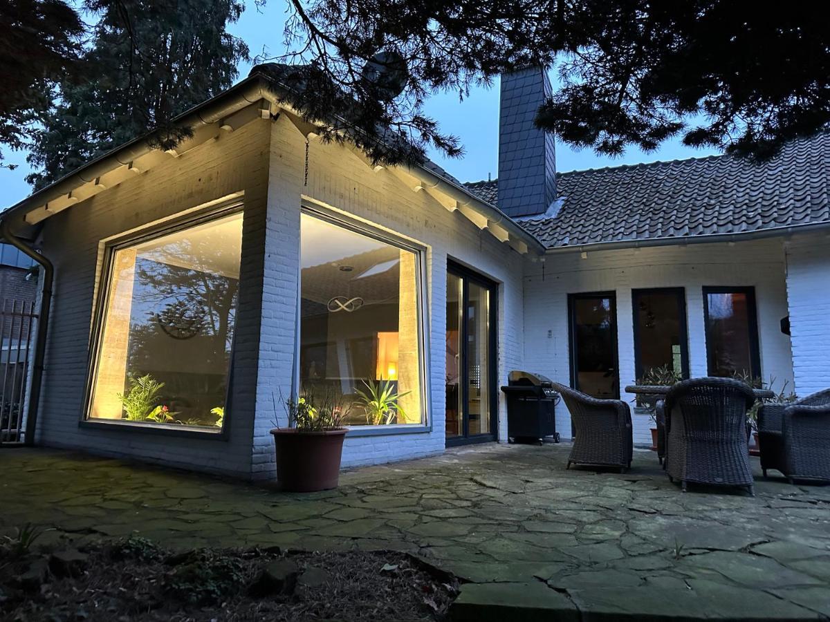 Entspannung Am Niederrhein - Grosses Helles Haus Mit Kamin Emmerich Luaran gambar