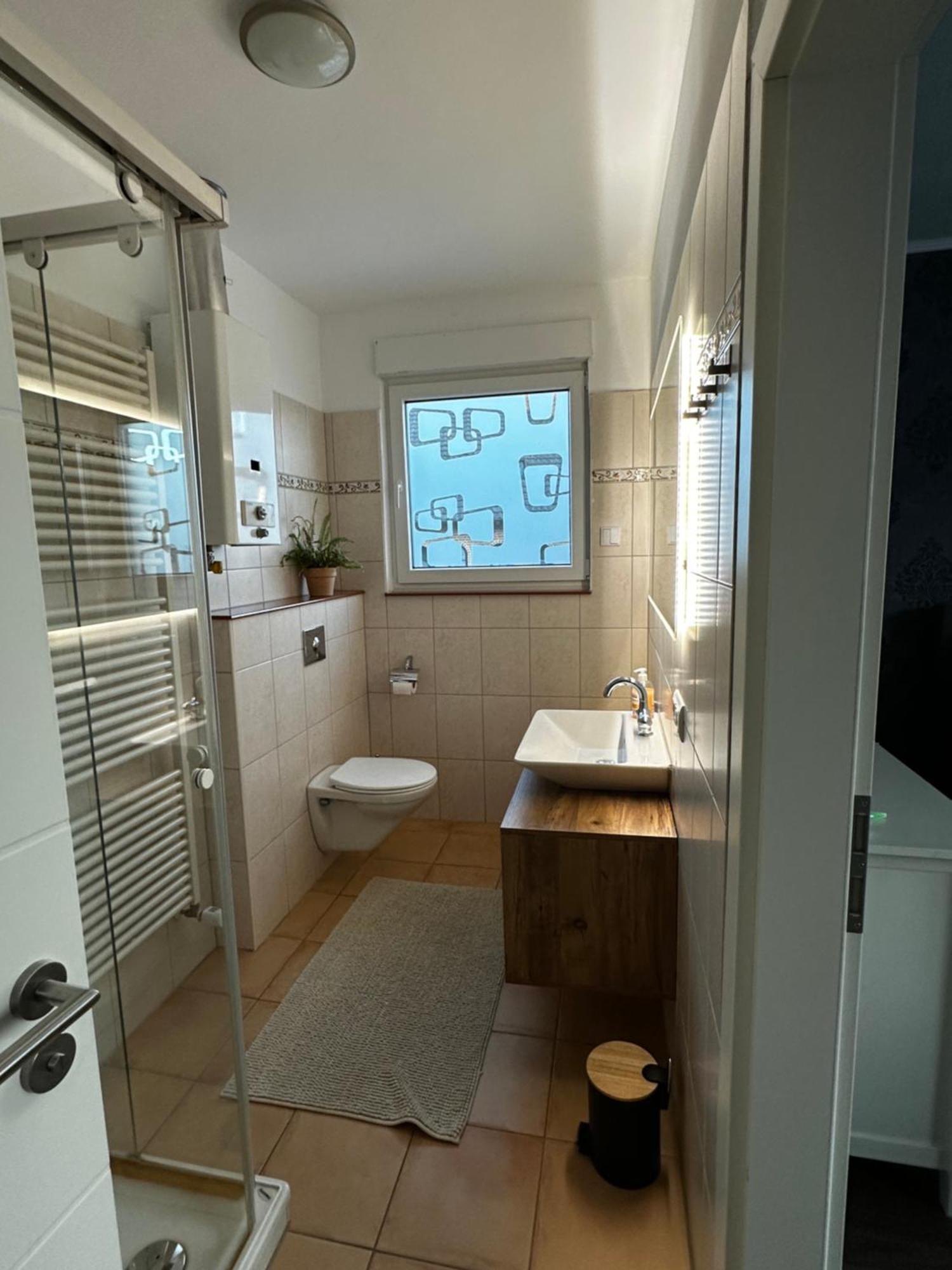 Entspannung Am Niederrhein - Grosses Helles Haus Mit Kamin Emmerich Luaran gambar